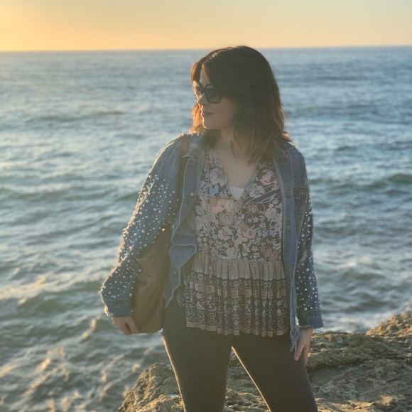 Meet your Seller! - Suggested User - Picture 5 of 6